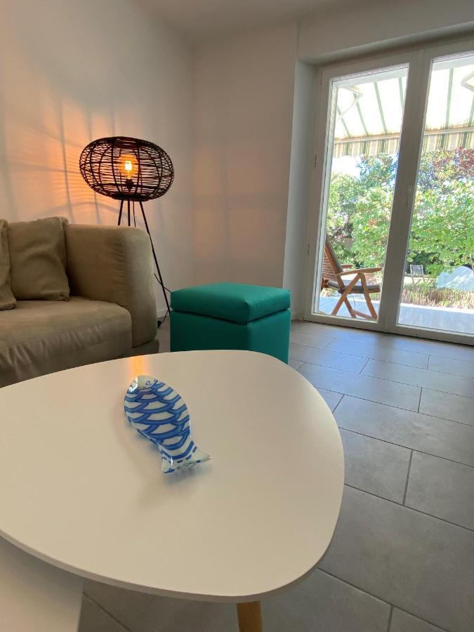 Appartement Rez De Villa Proche Port Et Plages De Sanary Zewnętrze zdjęcie