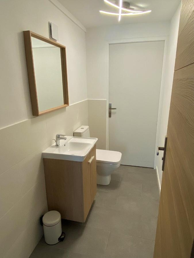 Appartement Rez De Villa Proche Port Et Plages De Sanary Zewnętrze zdjęcie