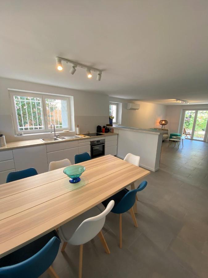Appartement Rez De Villa Proche Port Et Plages De Sanary Zewnętrze zdjęcie