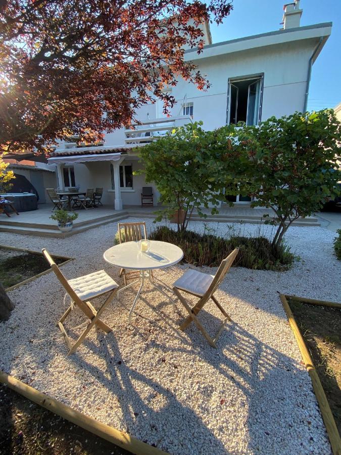 Appartement Rez De Villa Proche Port Et Plages De Sanary Zewnętrze zdjęcie