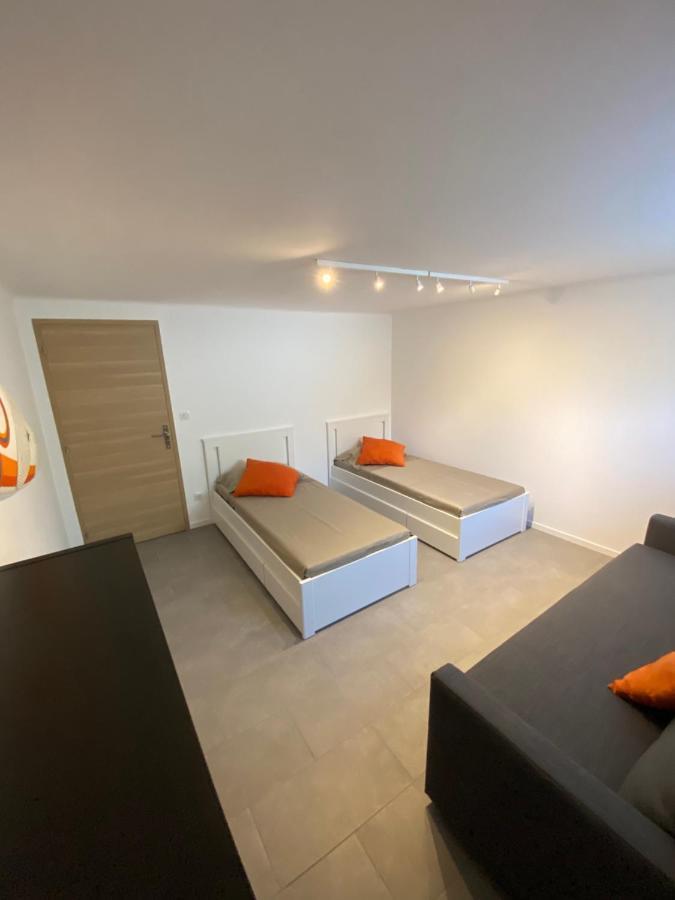 Appartement Rez De Villa Proche Port Et Plages De Sanary Zewnętrze zdjęcie
